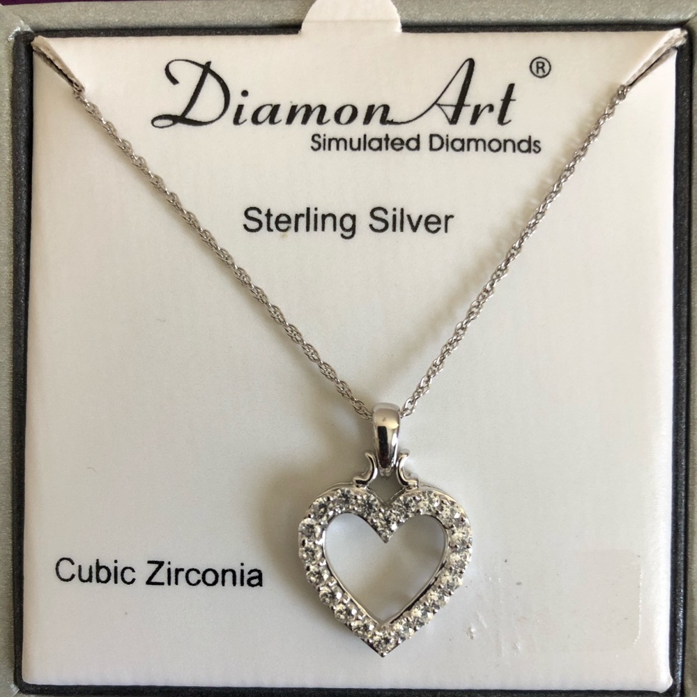 NWT DiamonArt SS Heart Shaped Necklace